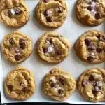 Delicious homemade chocolate chip cookies with gooey chocolate chunks, perfect for snacks or desserts. Easy to make with classic ingredients, ideal for any occasion.